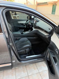 Peugeot 3008 GT 1.5 blue-HDi 131cv